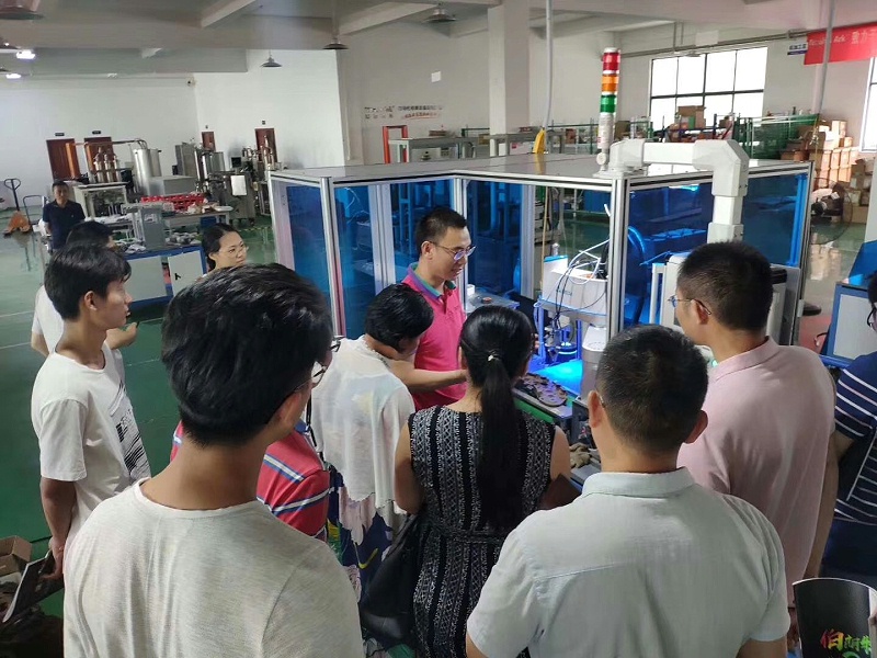 市創(chuàng)業(yè)者協(xié)會(huì)到訪挪亞方舟