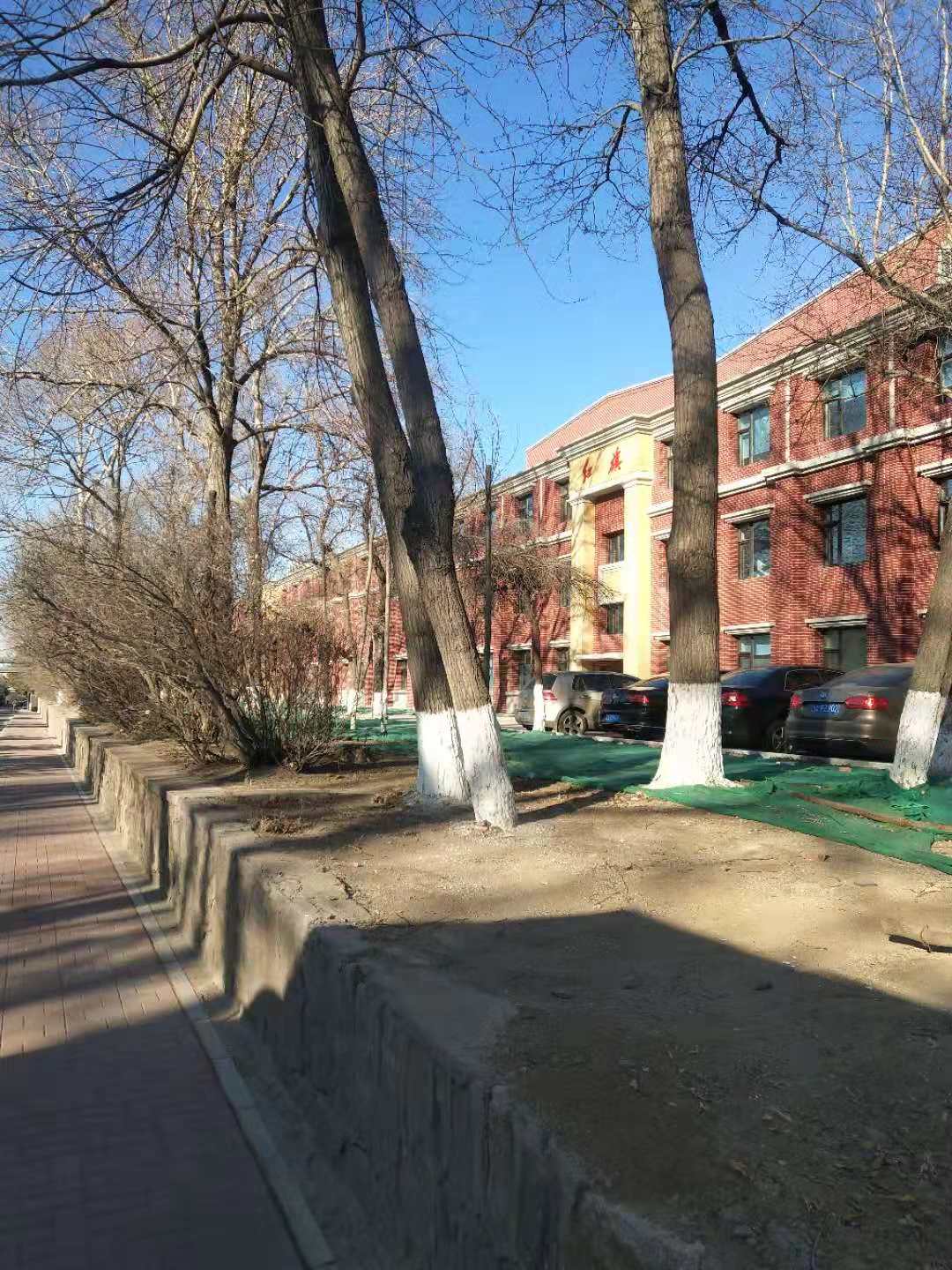 自動(dòng)化檢測(cè)設(shè)備廠家走進(jìn)紅旗